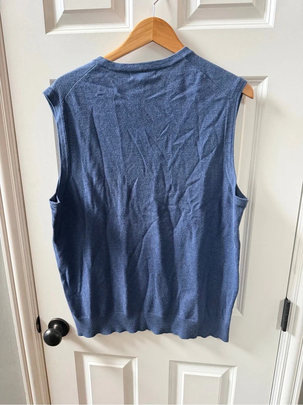 Banana Republic Navy V-Neck Sleeveless Knit Top